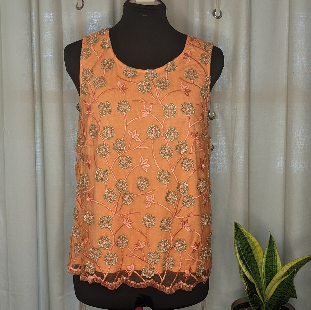 🏷️NWT Esqualo salmon embroidered sleeveless blouse 6